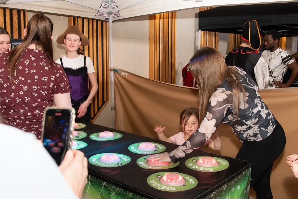 628736845_1717324986270720_2076567291612652621_n